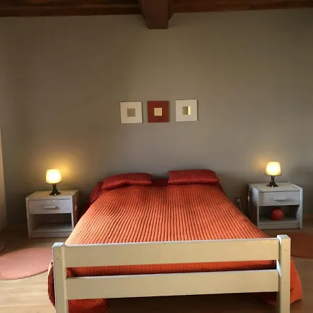 Casa de Férias La Noisette Saint-Remy (Calvados)